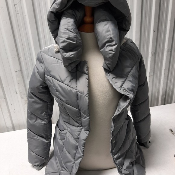 Ladies clothing - Picture 4 of 8